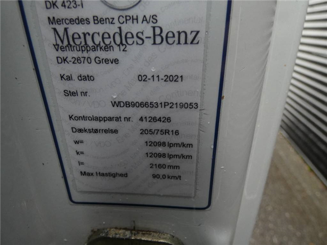 Mercedes-Benz 516