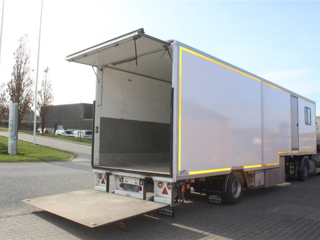AMT CI100 - Nedbygget isoleret City BOX trailer M/lift