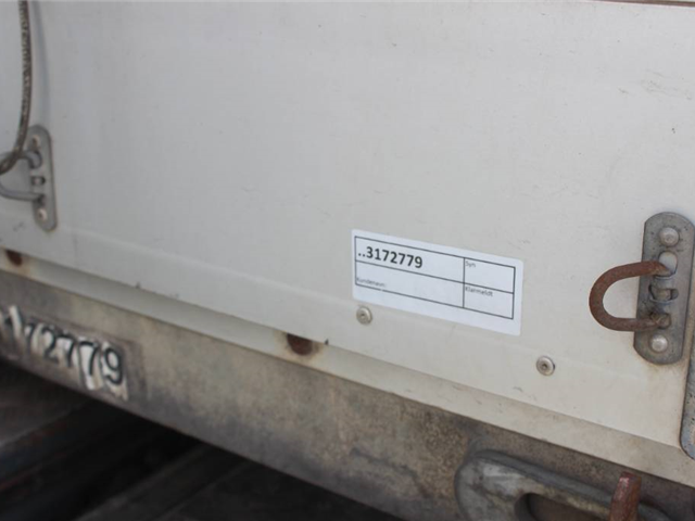 Schmitz Cargobull 3 akslet gardin trailer med lift - skyde/hævetag